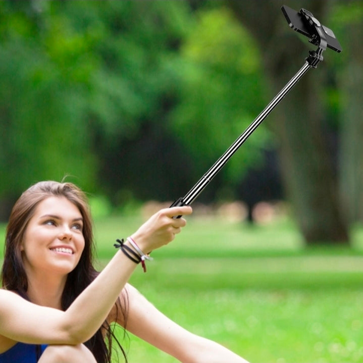 Extendable Tripod/ Selfie Stick